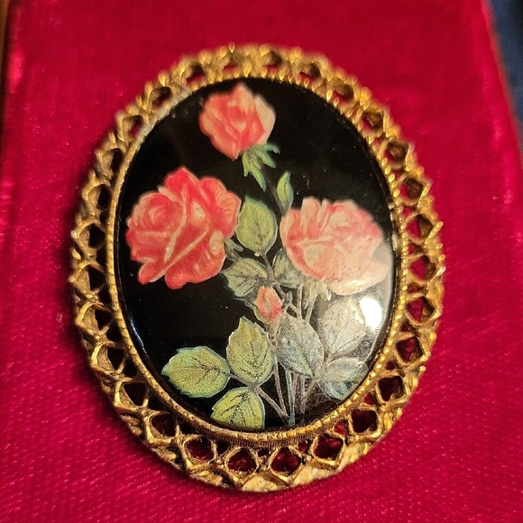 Jewelry - Vintage Floral Gold-Tone Brooch with Pink Roses
